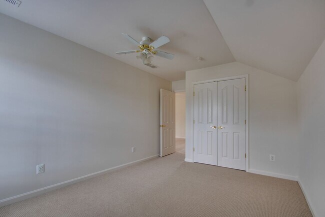 Building Photo - Single family - unfurnished - YEAR ROUND rental - Villages of Old Landing