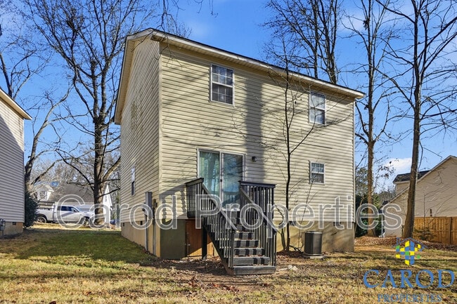 Building Photo - 2713 Daffodil Dr