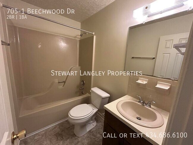 Building Photo - 705 Beechwood Dr