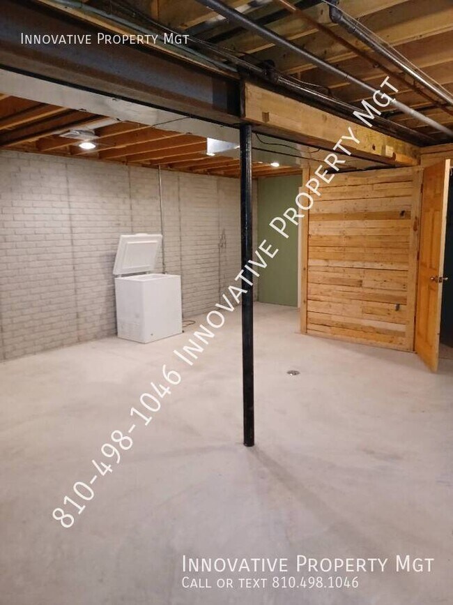 Building Photo - 1099 Old Leake Ct