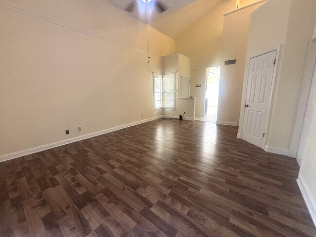 Building Photo - 7212 Alston Ct