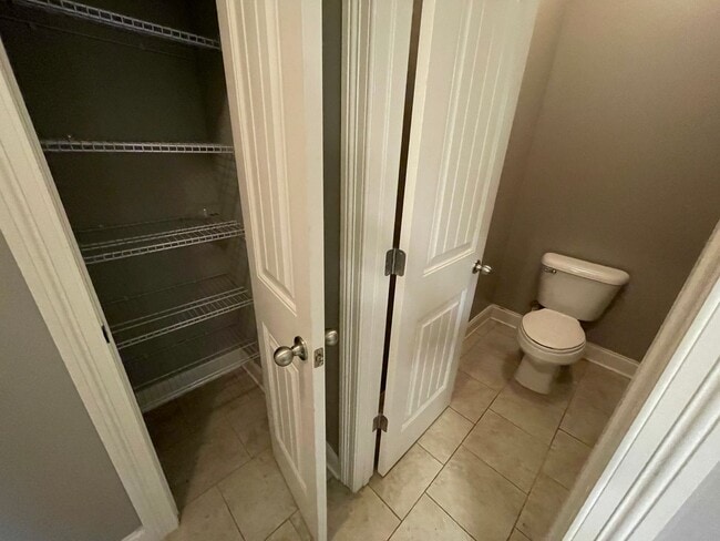 Building Photo - 4BD/4.5BA FOR RENT