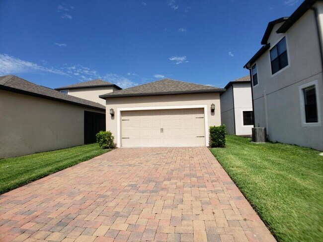 Building Photo - 7449 Ella Ln