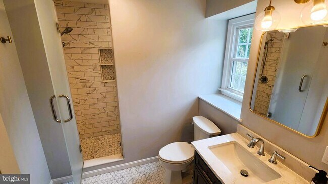 Building Photo - 3702 Blueberry Dr