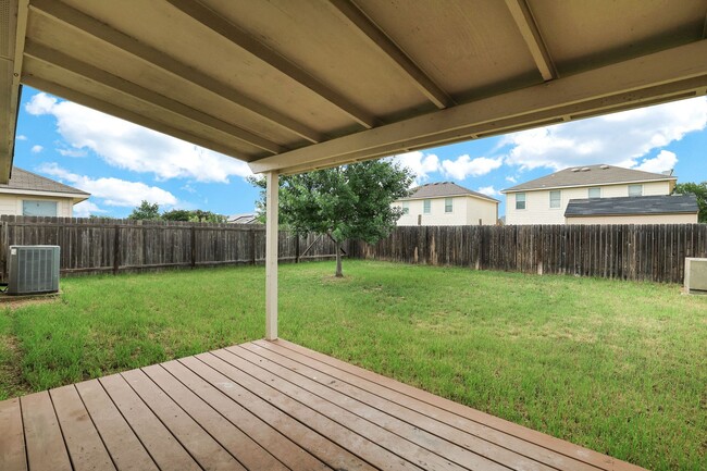 Building Photo - ***APPLICATION CURRENTLY UNDER REVIEW***Mo...
