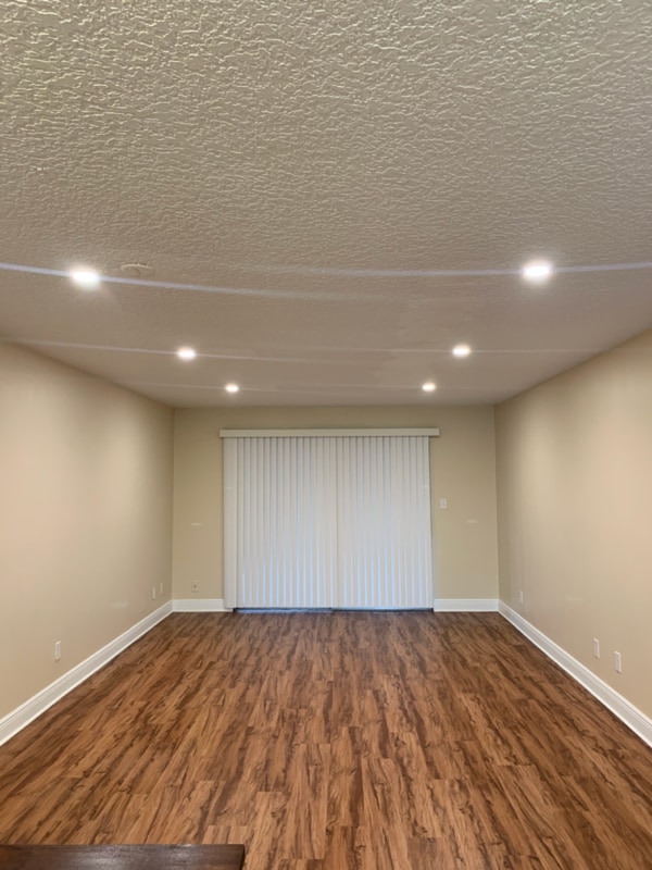 Building Photo - 1250 S Denning Dr
