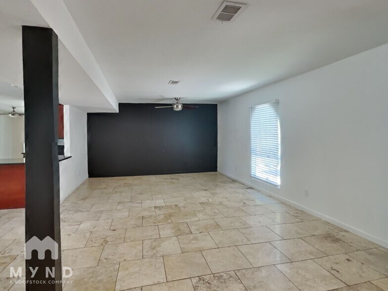 Building Photo - 6639 E Camino Santo