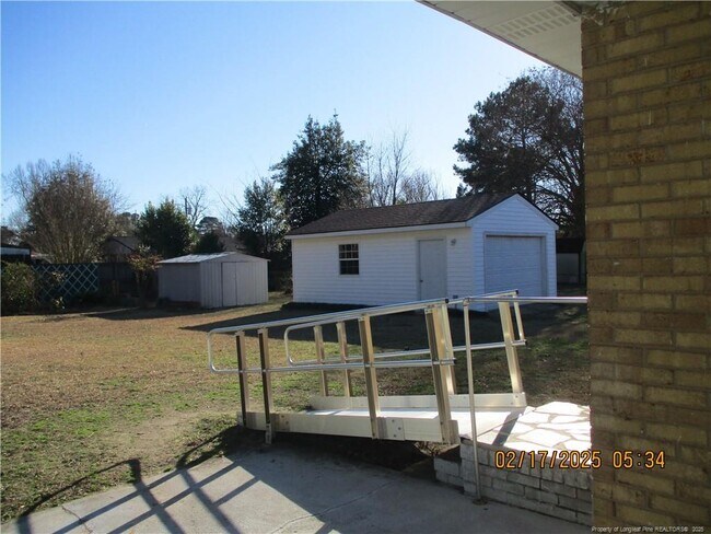 Building Photo - 5119 Utile Rd