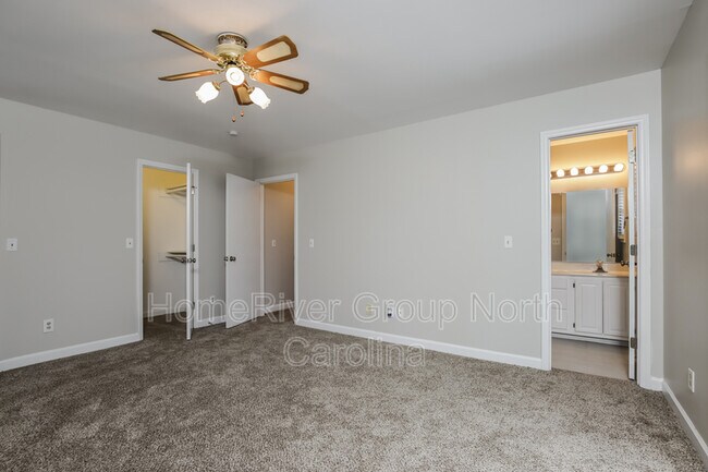 Building Photo - 1702 Plateau Ct