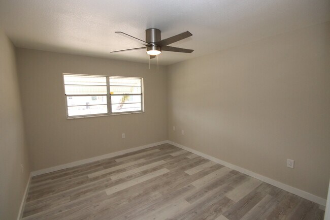 Building Photo - Remodeled 3BD/2BA ranch home in Sun City C...