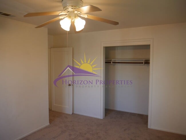 Building Photo - Unique 3 Bed 1.5 Bath 1,173 Sq. Ft. South Sacramento Home in Freeport Village