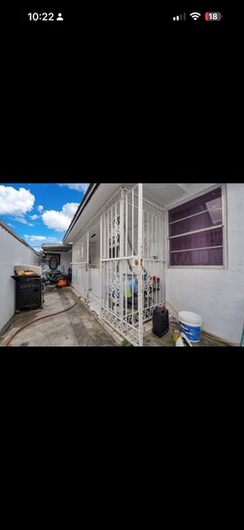 Building Photo - 3132 NW 27th St