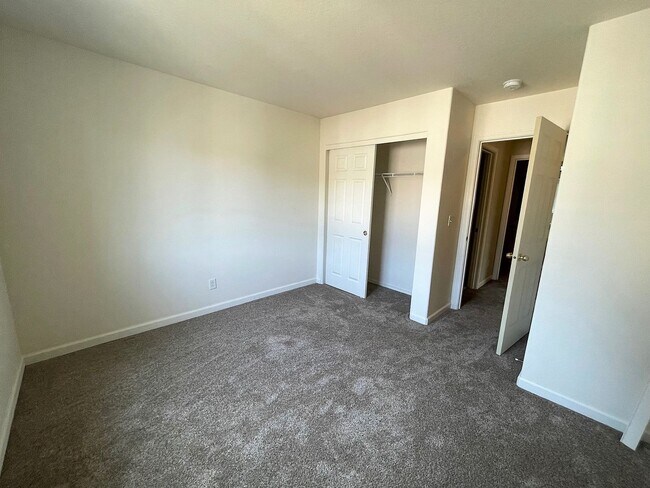 Building Photo - 6220 SW 182nd Terrace