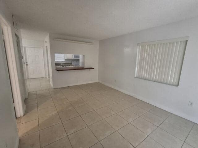 Building Photo - 6507 Winfield Blvd