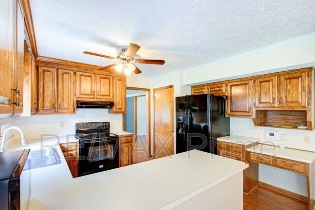 Building Photo - 71 Michaels Woods Dr