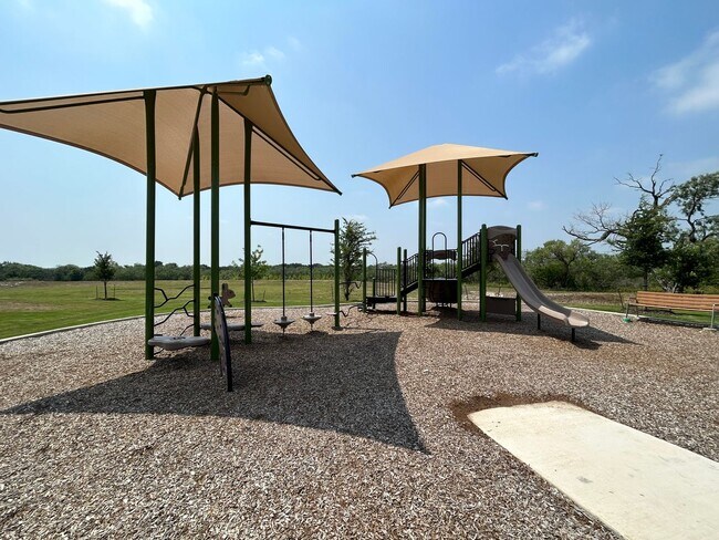Building Photo - 3BD/2BA with Washer/Dryer Included – Fenced Yard, Garage & Community Pool!