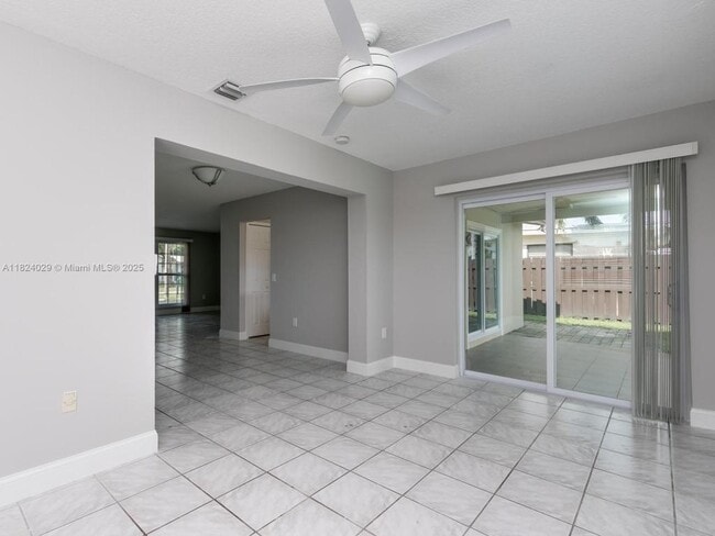 Building Photo - 11461 NW 32nd Pl