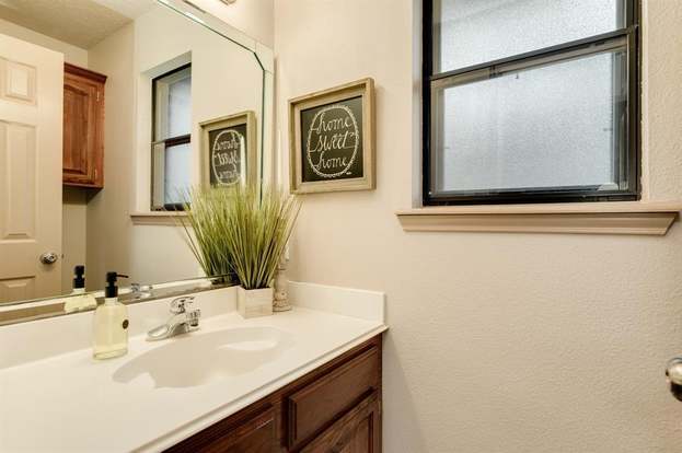 Building Photo - 112 Portulaca St