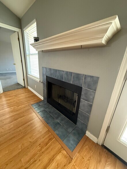 Building Photo - 609 Ranchero Rd