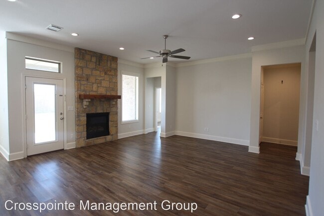 Building Photo - 4 br, 2.5 bath House - 1243 Nate Circle