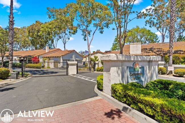 Building Photo - Charming San Juan Capistrano Home with Garage & Modern Amenities