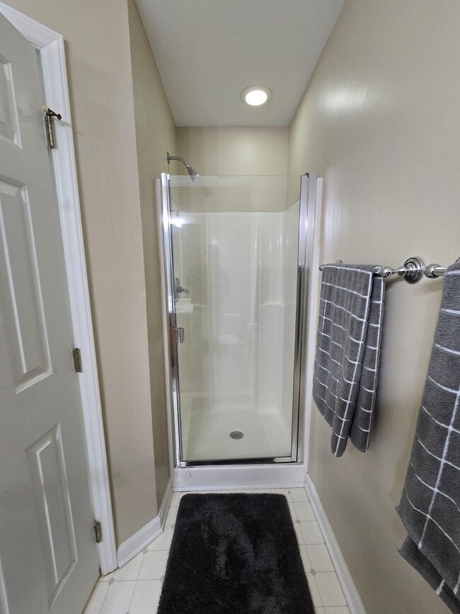 Building Photo - 1500 Oakland Hills Way