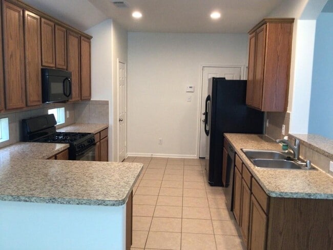 Building Photo - 21806 Saragosa Pond Ln