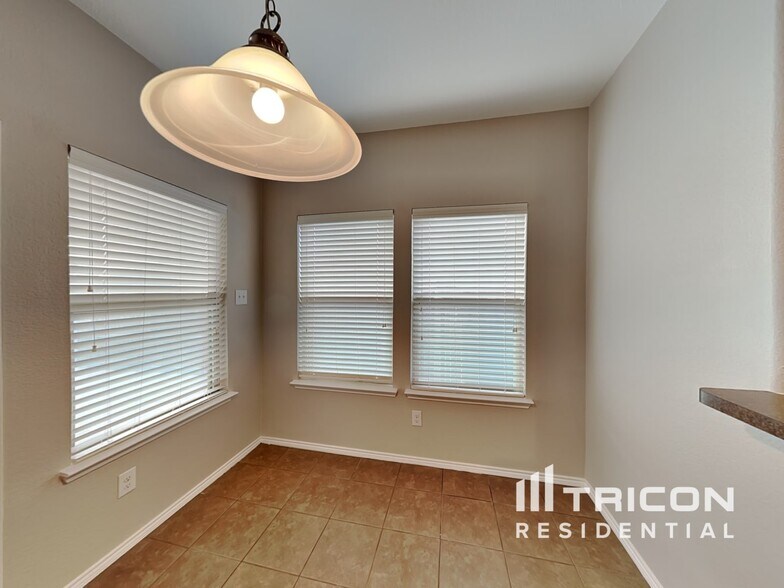 Building Photo - 1317 Sweetgum Dr