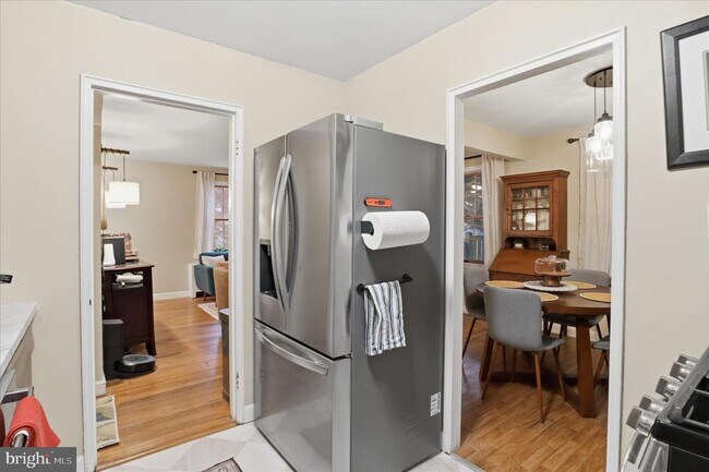 Building Photo - 2209 S Culpeper St