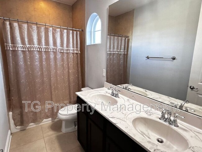 Building Photo - 4763 Yacht Ct