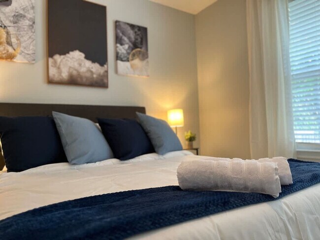 Building Photo - 182 Aquinnah Dr