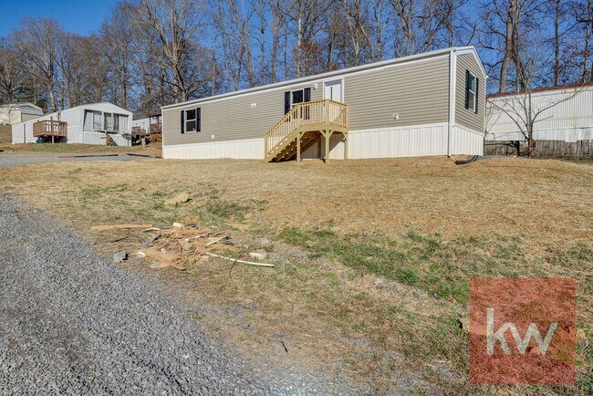 Building Photo - Chestnut St 119/Whispering Hills MHP