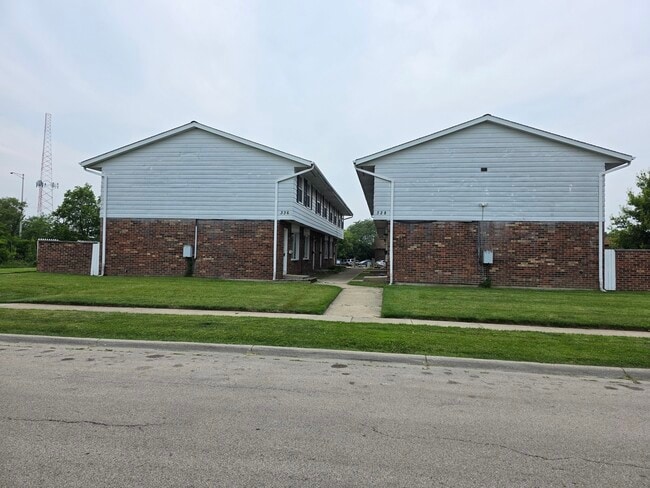 Building Photo - 336 Lilac Ln