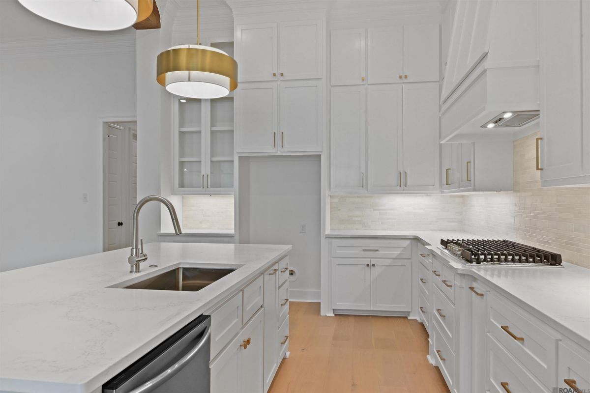Building Photo - 17452 Lions Ear Ln