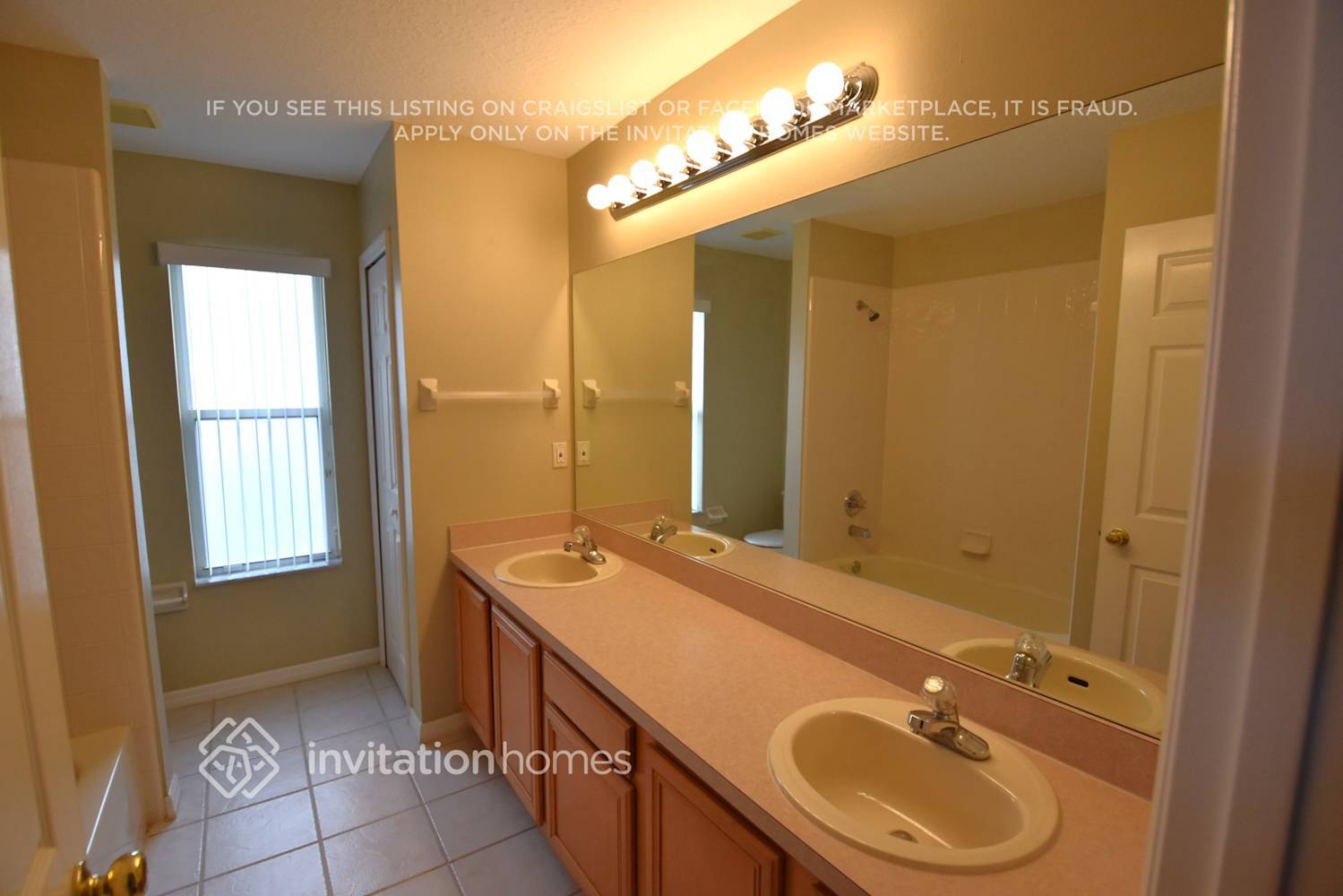 Building Photo - 1968 Willow Wood Dr