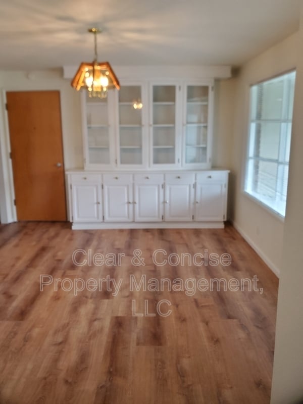 Building Photo - 265 Blackfoot Ave