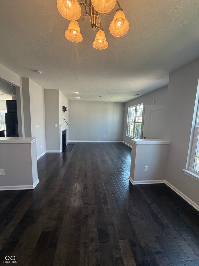 Building Photo - 9681 Angelica Dr