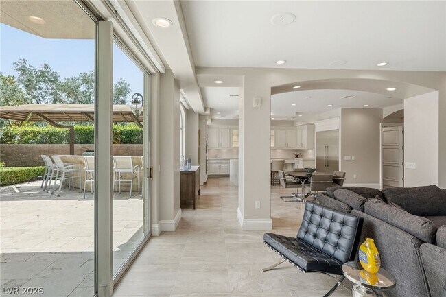 Building Photo - 9101 Alta Dr