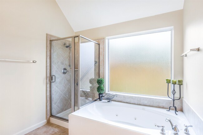 Building Photo - 26819 Shoal Hollow Ct