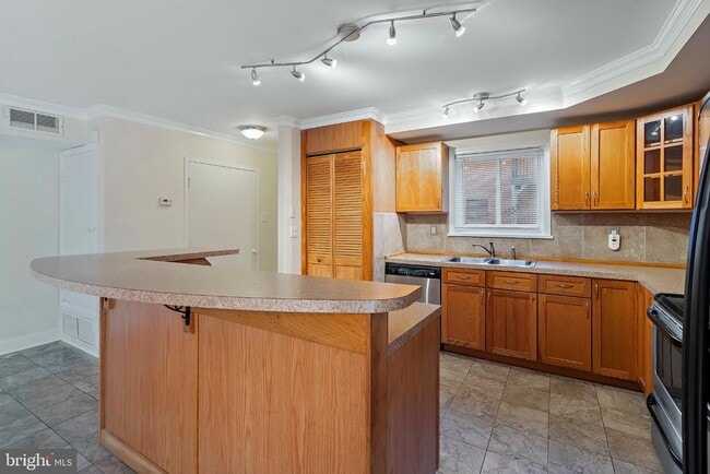 Building Photo - 107 Meadow Woods Ln