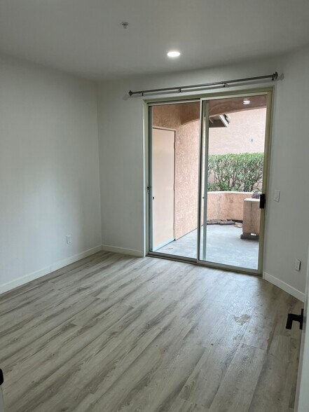 Master bedroom - 18650 Caminito Cantilena