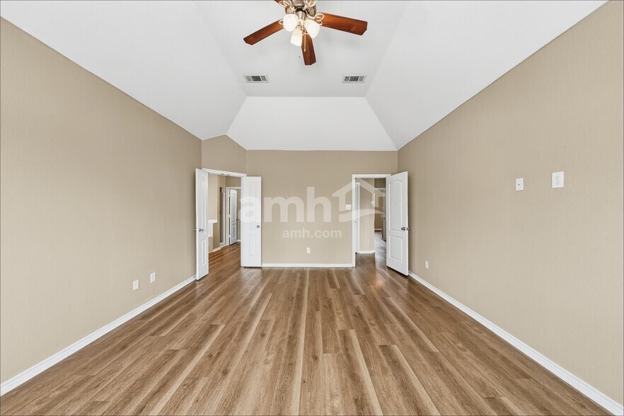 Building Photo - 5717 Eagle Mountain Dr