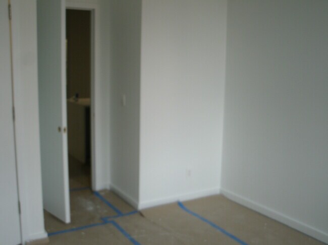 Building Photo - 832 Flatbush Ave