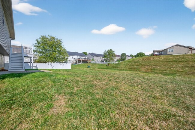Building Photo - 303 Shadow Trace Dr