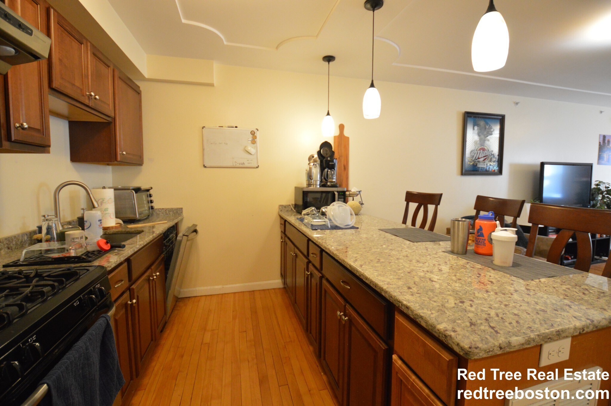 Building Photo - 34 Bentley St