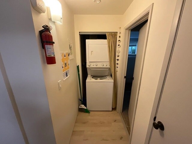 Building Photo - 5214 Woodlawn Ave N