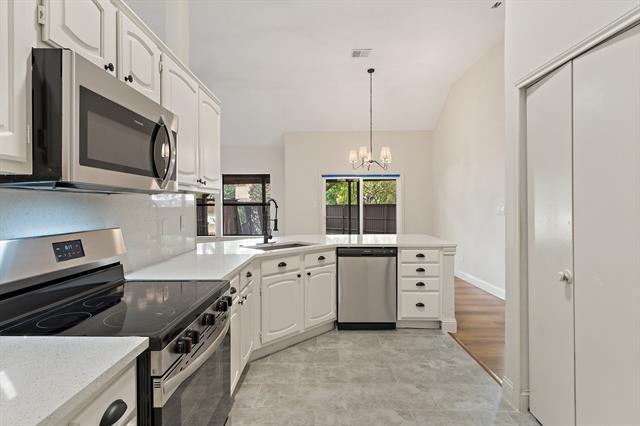 Building Photo - 2148 Falcon Ridge Dr
