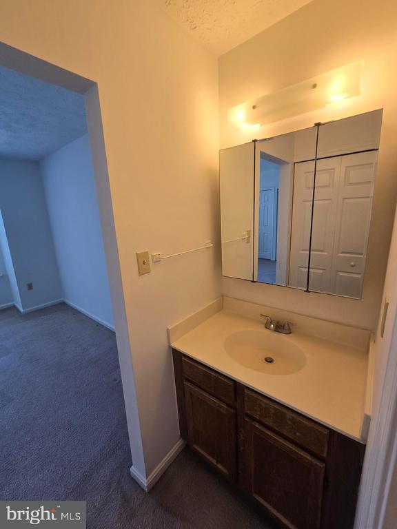 Building Photo - 6047 Sirenia Pl