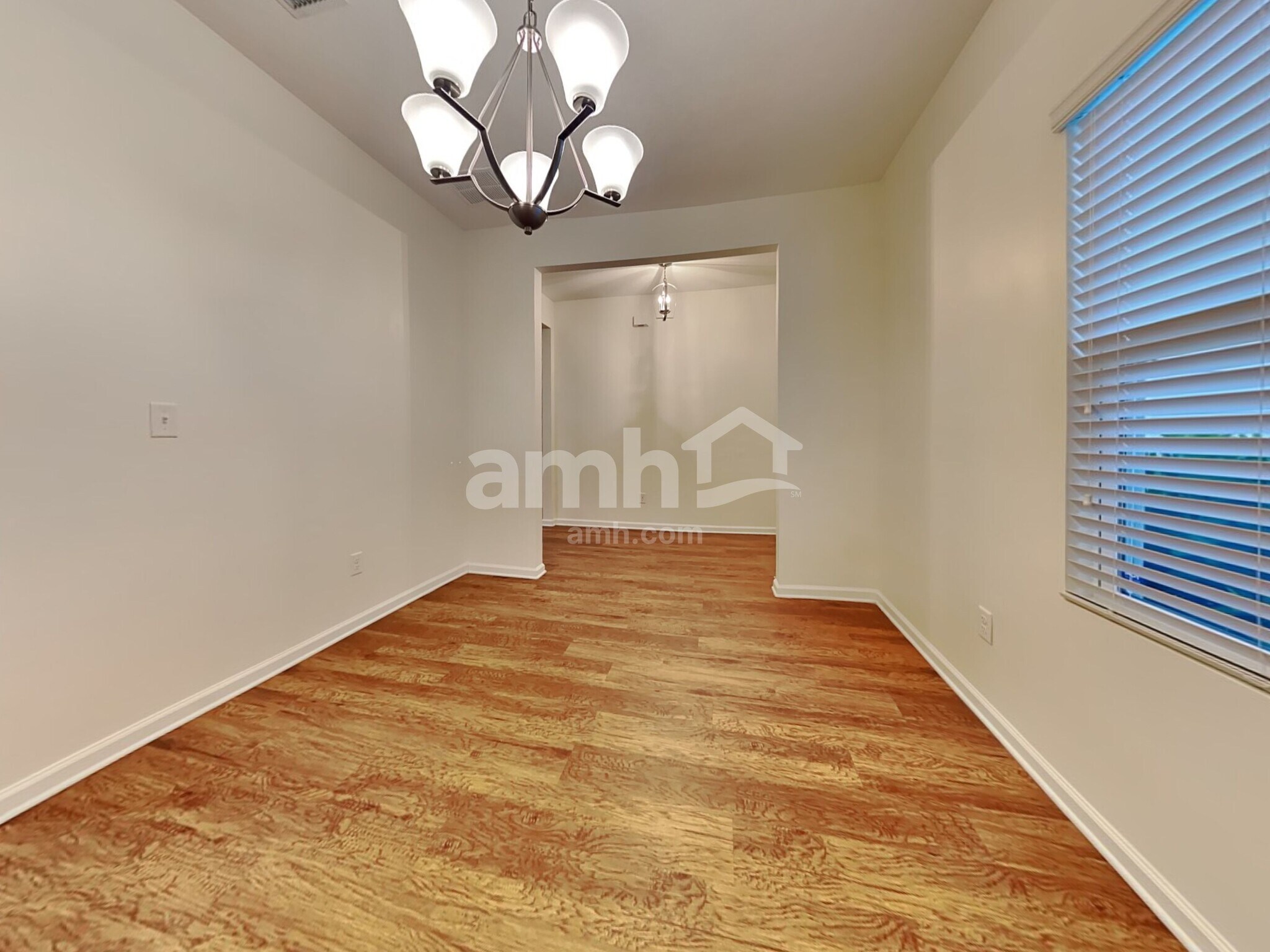 Building Photo - 9313 English Ivy Ct