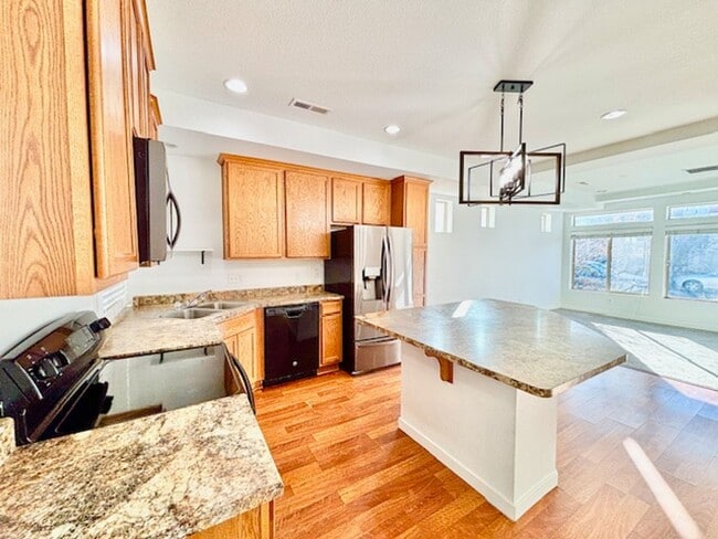Building Photo - 5148 Andes Way